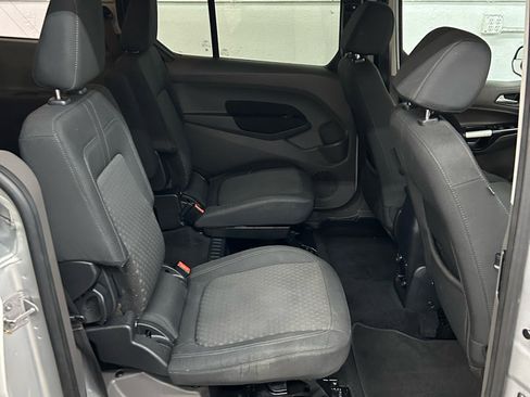 Used 2019 Ford Transit Connect XLT image 28