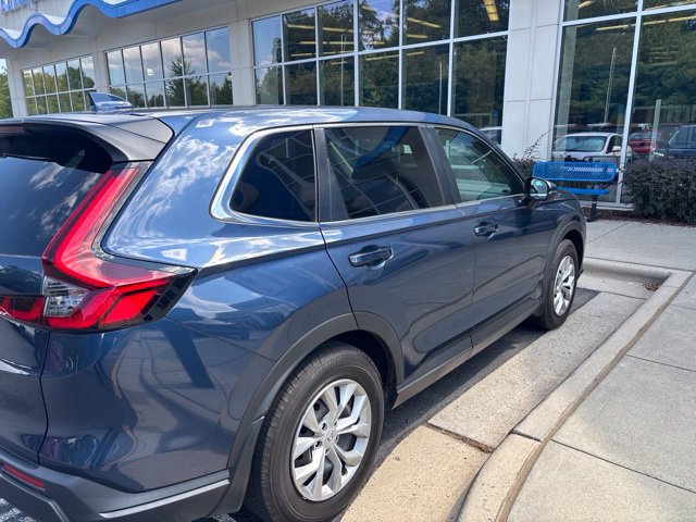 Used 2025 Honda CR-V LX image 5