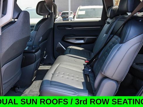 Used 2024 Kia EV9 Wind AWD/4WD image 18