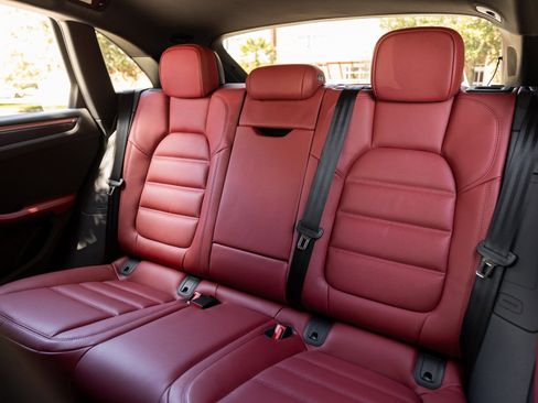 New 2026 Porsche Macan GTS image 29