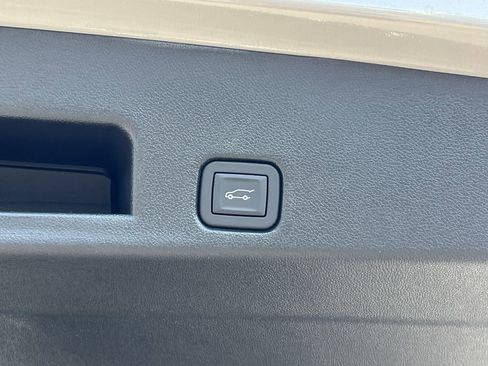 New 2026 Buick Enclave Sport Touring w/ LPO, Floor Liner Package image 21