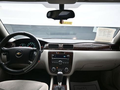 Used 2012 Chevrolet Impala LT FWD image 12