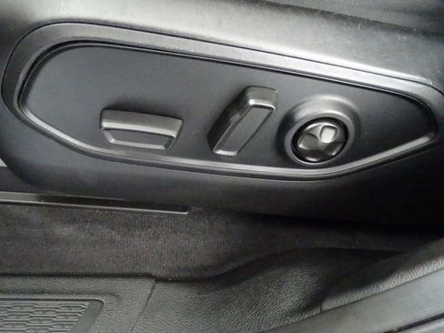 Certified 2023 Jeep Grand Cherokee Altitude image 3