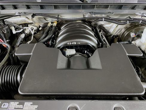 Used 2018 Chevrolet Silverado 1500 LTZ Z71 w/ Redline Edition image 33