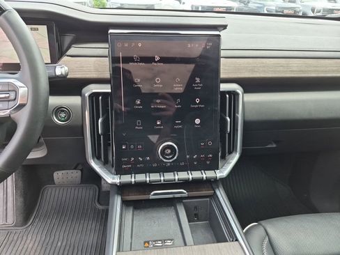 Used 2024 GMC Acadia Denali w/ Super Cruise Package AWD/4WD image 23