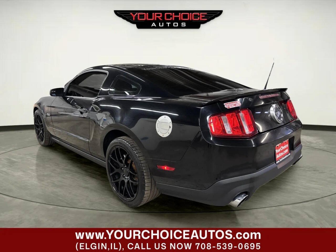 Used 2012 Ford Mustang GT Premium RWD image 3