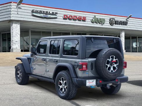 Used 2023 Jeep Wrangler Unlimited Rubicon 4xe AWD/4WD image 4