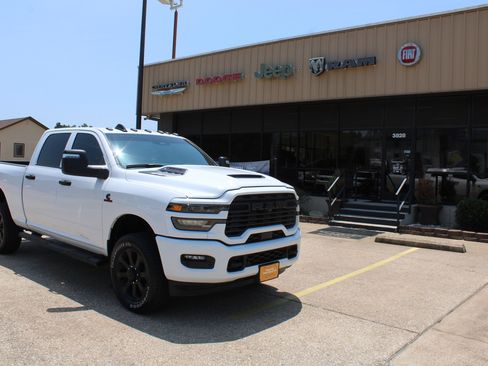 Certified 2026 RAM 2500 Tradesman AWD/4WD image 4