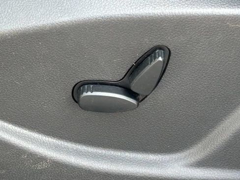 Used 2015 Ford Transit Connect Titanium FWD image 24
