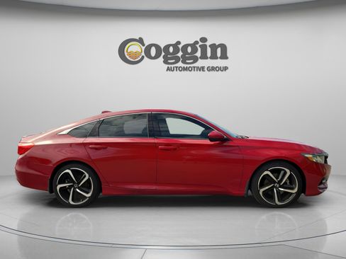 Used 2018 Honda Accord Sport image 7