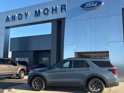 New 2025 Ford Explorer ST-Line w/ Premium Package