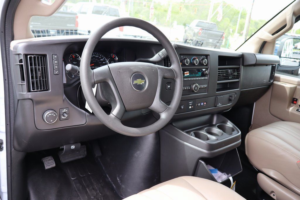 New 2025 Chevrolet Express 3500 w/ Chrome Appearance Package RWD image 13
