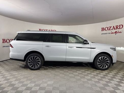 New 2025 Lincoln Navigator L Black Label image 8