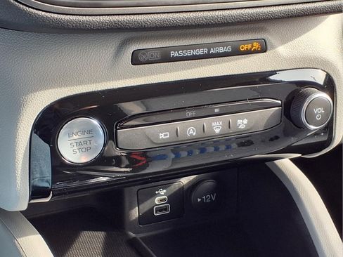 Used 2024 Ford Escape Active w/ Tech Pack #2 AWD/4WD image 23