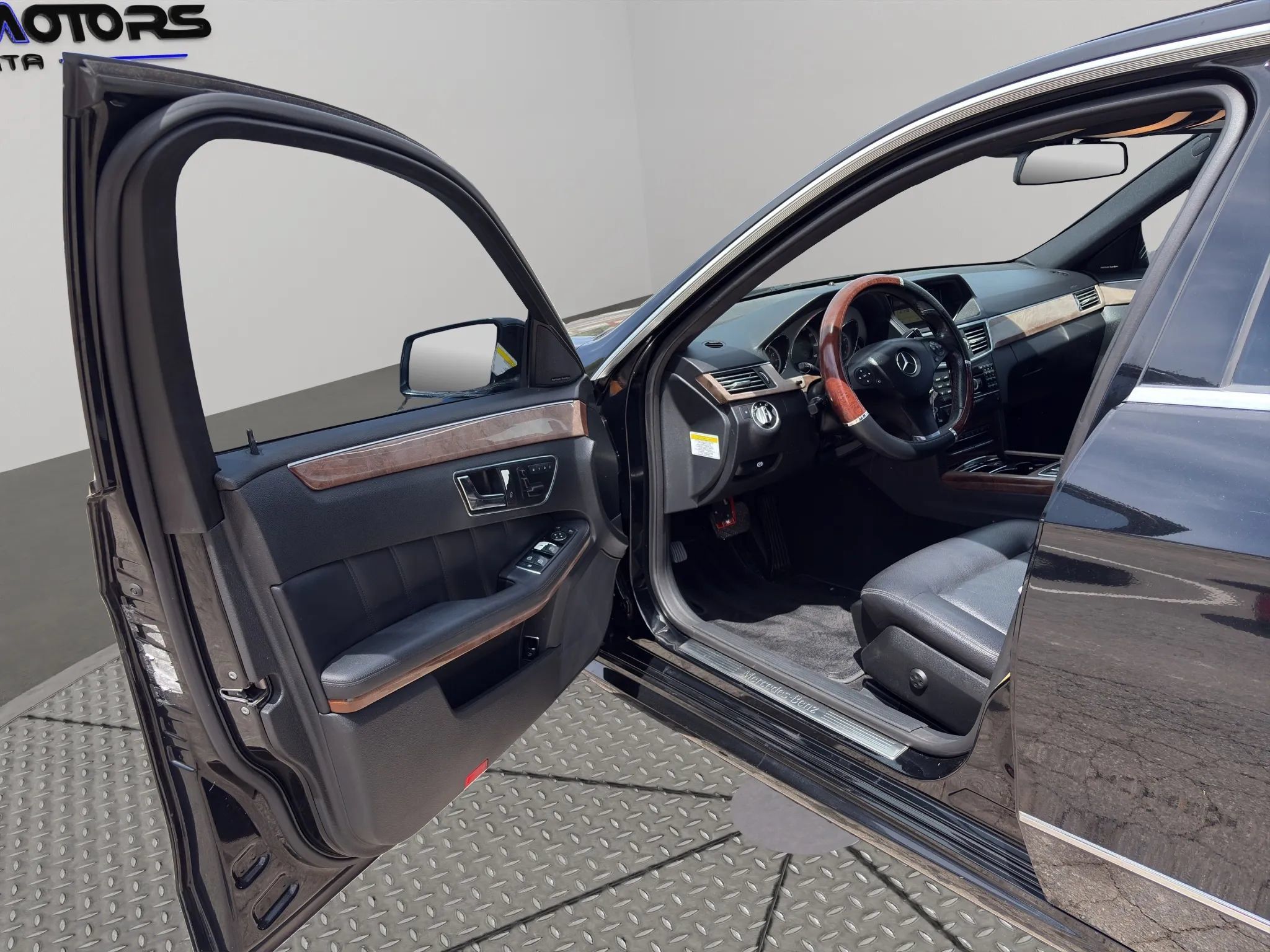Used 2011 Mercedes-Benz E 350 Sedan image 20
