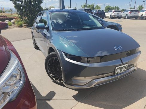 Used 2023 Hyundai Ioniq 5 Limited w/ Cargo Package AWD/4WD image 2