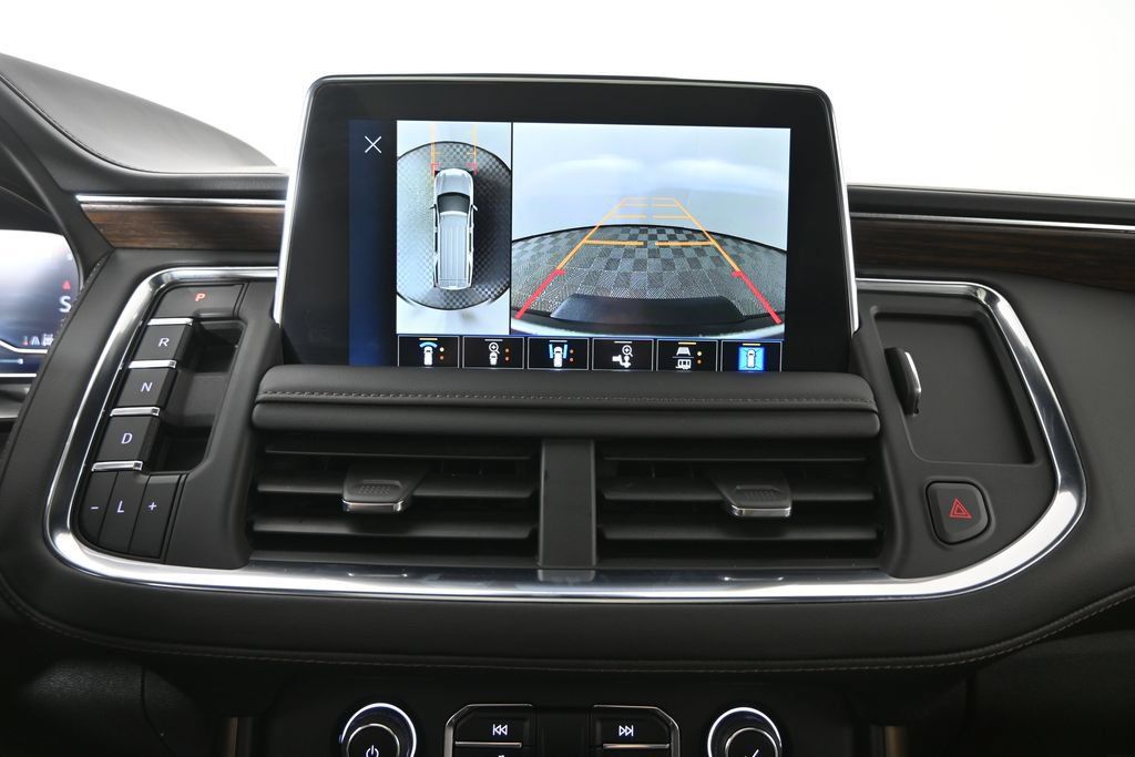 Used 2024 Chevrolet Tahoe High Country AWD/4WD image 29