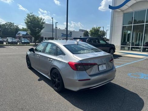 Used 2023 Honda Civic Sport image 6