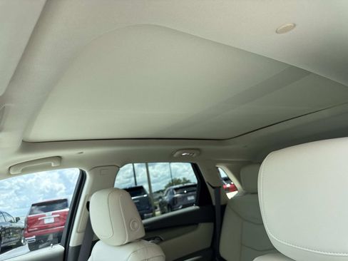 New 2026 Cadillac XT5 Premium Luxury FWD image 32