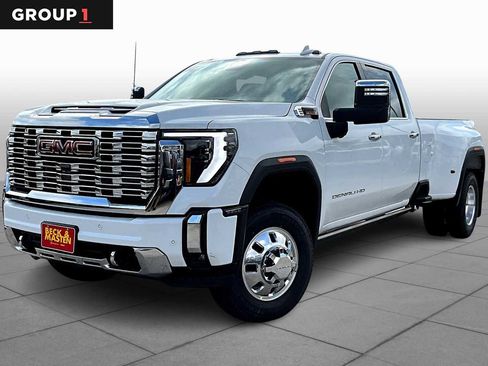 Used 2025 GMC Sierra 3500 Denali w/ Denali Reserve Package image 1