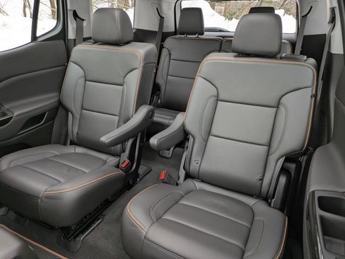 Certified 2023 GMC Acadia AT4 w/ Technology Package image 27