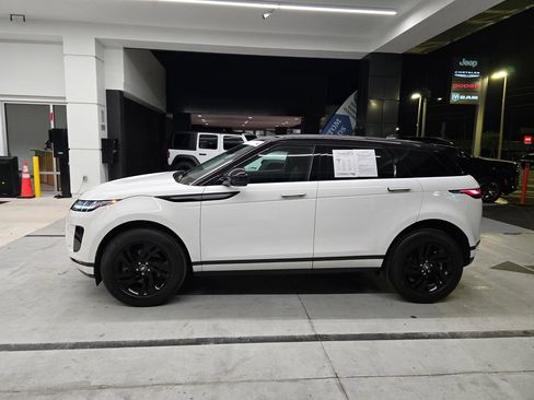 Used 2025 Land Rover Range Rover Evoque S AWD/4WD image 3