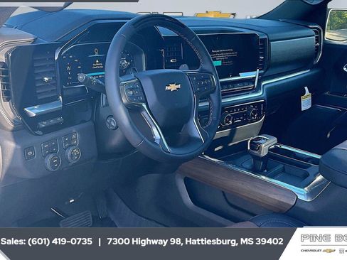 New 2026 Chevrolet Silverado 1500 High Country AWD/4WD image 13