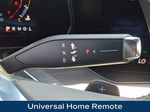 Used 2025 Chevrolet Tahoe Premier AWD/4WD image 13