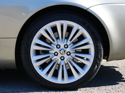 Used 2011 Jaguar XK Convertible image 35