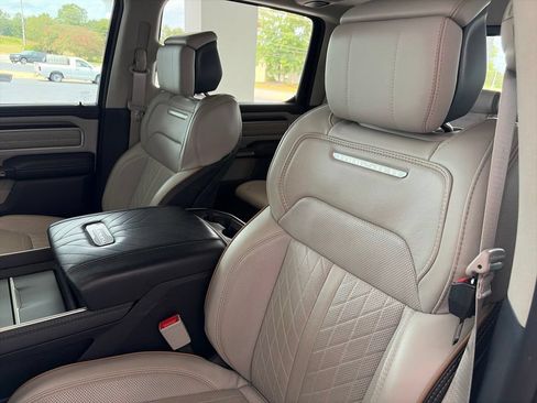 Used 2025 RAM 1500 Tungsten w/ Off Road Group AWD/4WD image 18