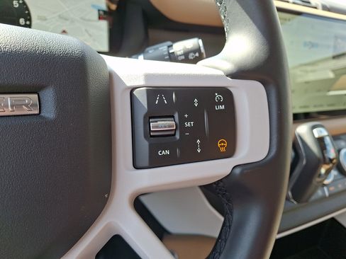 Used 2025 Land Rover Defender 110 S AWD/4WD image 20