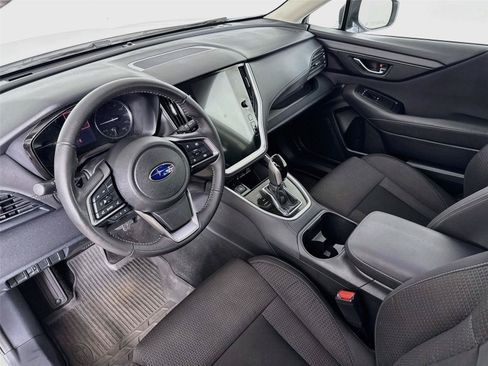 Used 2023 Subaru Outback Premium AWD/4WD image 11