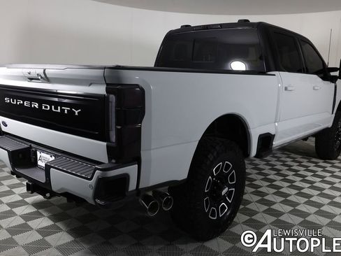 Used 2025 Ford F250 Platinum AWD/4WD image 5
