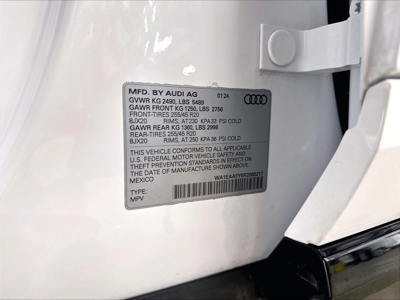 Used 2024 Audi Q5 2.0T Premium Plus w/ Premium Plus Package AWD/4WD image 22