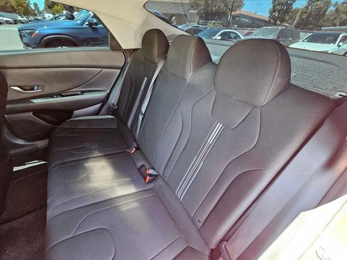 Used 2022 Hyundai Elantra SEL w/ Cargo Package FWD image 17