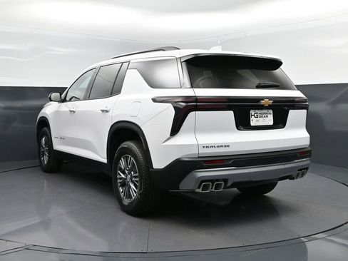 New 2026 Chevrolet Traverse LT image 5