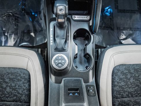 Certified 2022 Ford Bronco Wildtrak image 31