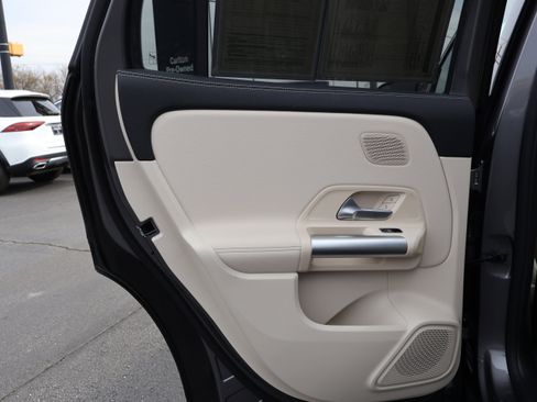 Certified 2025 Mercedes-Benz GLA 250 image 16