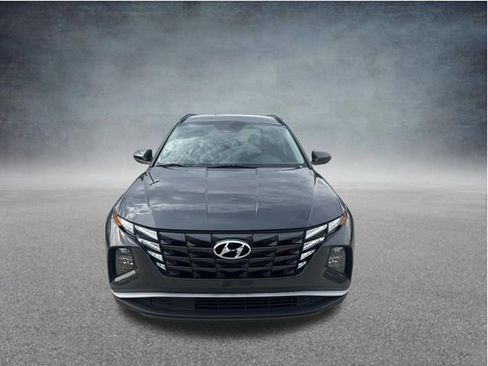 Used 2024 Hyundai Tucson SEL FWD image 2