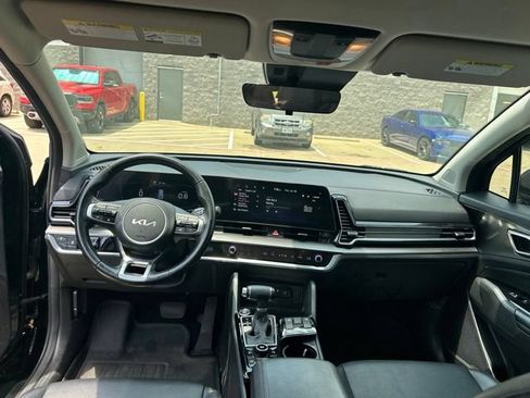 Used 2023 Kia Sportage EX FWD image 34