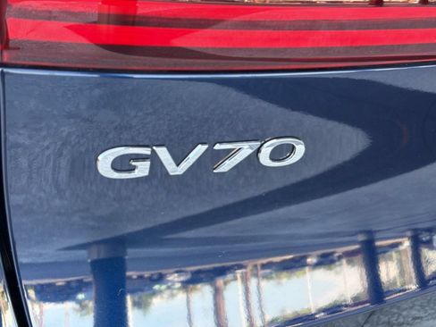 Used 2023 Genesis GV70 2.5T w/ Select Package AWD/4WD image 33