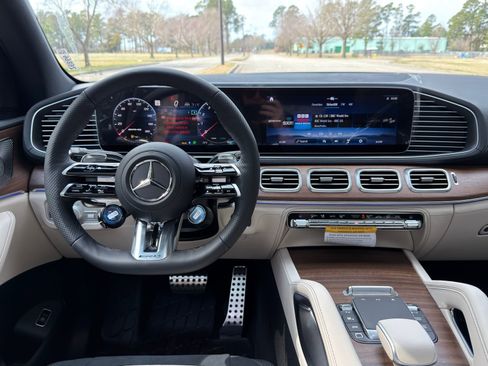 New 2026 Mercedes-Benz GLE 53 AMG 4MATIC image 3