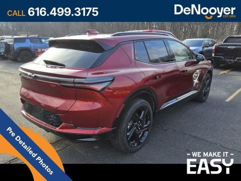 Used 2024 Chevrolet Equinox EV RS image 6