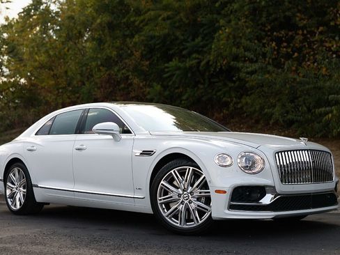 Used 2020 Bentley Flying Spur W12 image 4