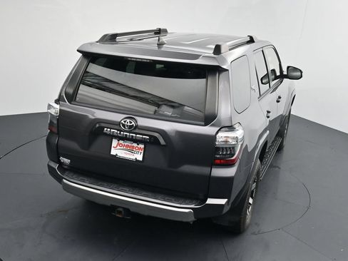 Used 2022 Toyota 4Runner TRD Off-Road Premium AWD/4WD image 28