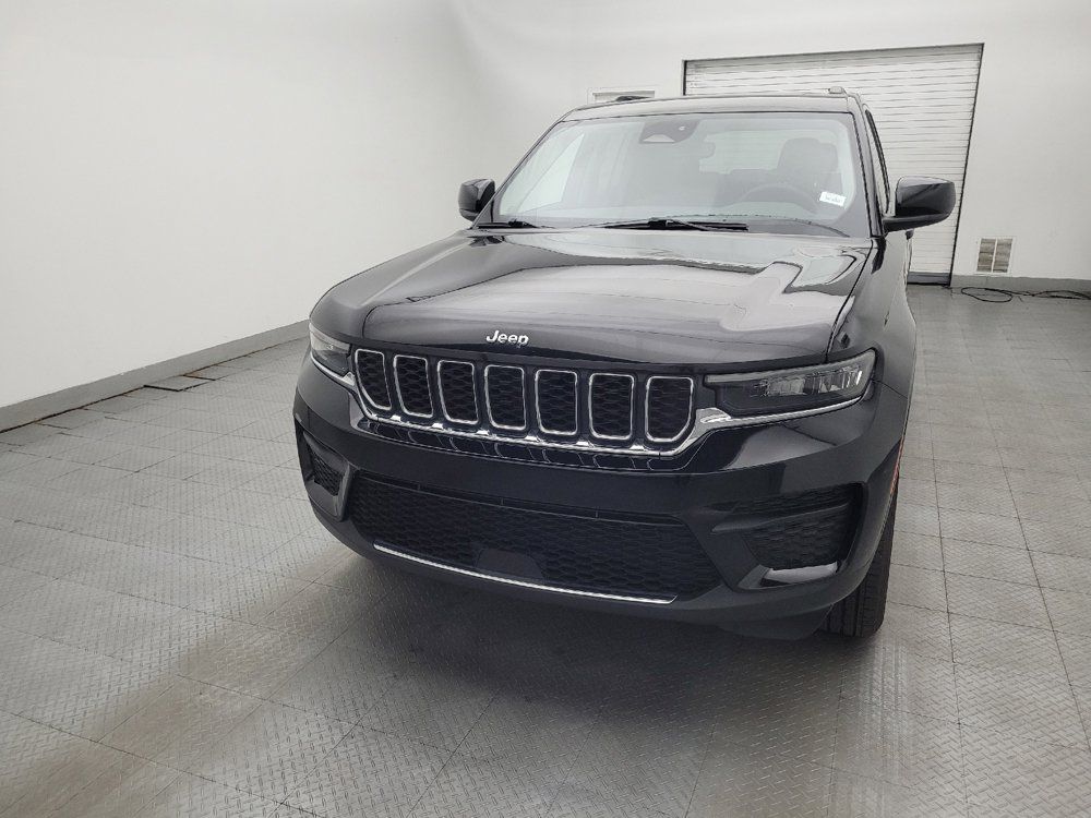 Used 2023 Jeep Grand Cherokee Laredo X AWD/4WD image 15