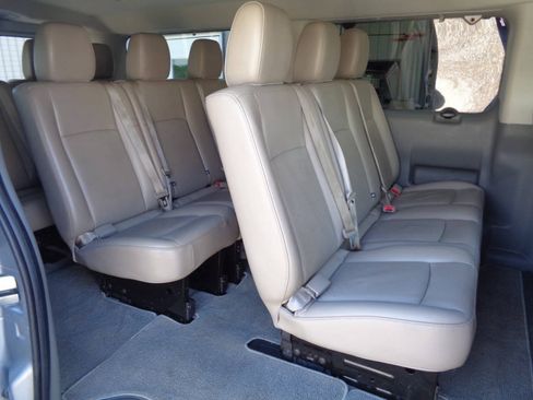 Used 2019 Nissan NV 3500 SL RWD image 36