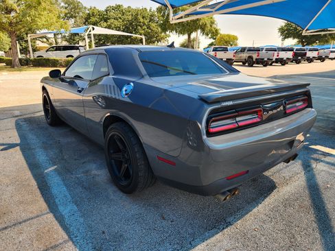 Used 2017 Dodge Challenger R/T w/ Sound Group RWD image 3