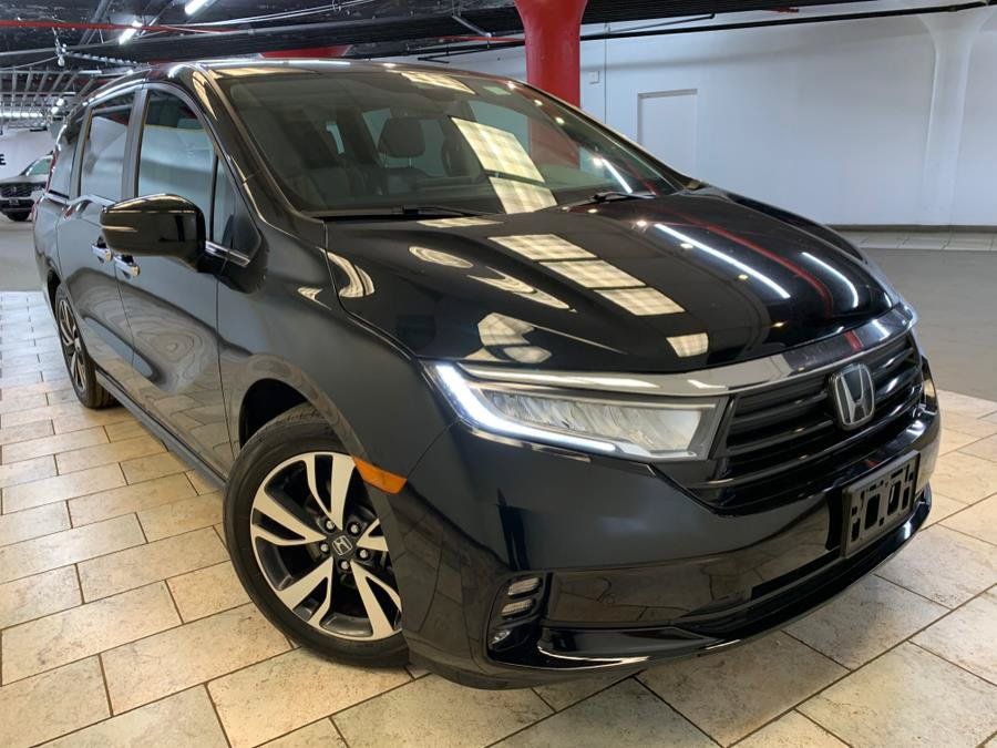 Used 2023 Honda Odyssey Touring image 5