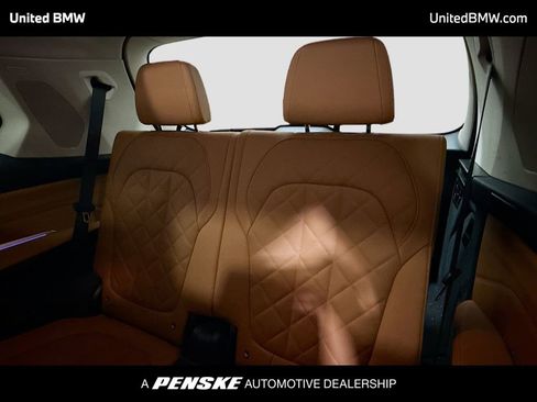 Used 2023 BMW X7 xDrive40i w/ Executive Package image 14
